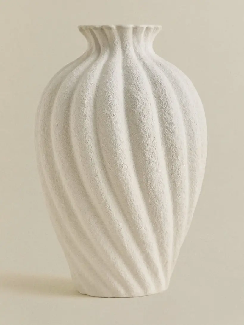 Monica Vase
