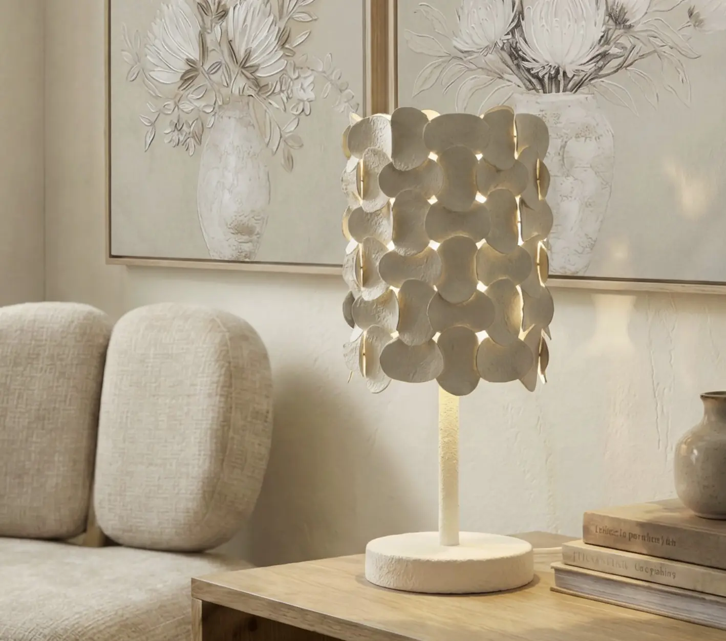 Petalmov Table Lamp