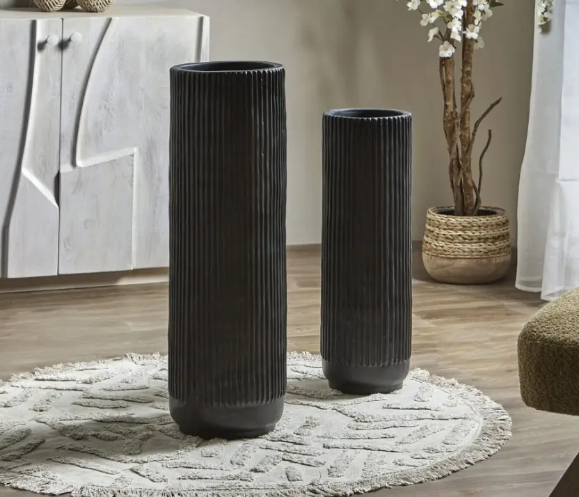 Faros Vases