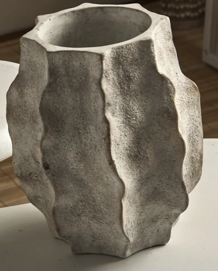 Ryss Vase