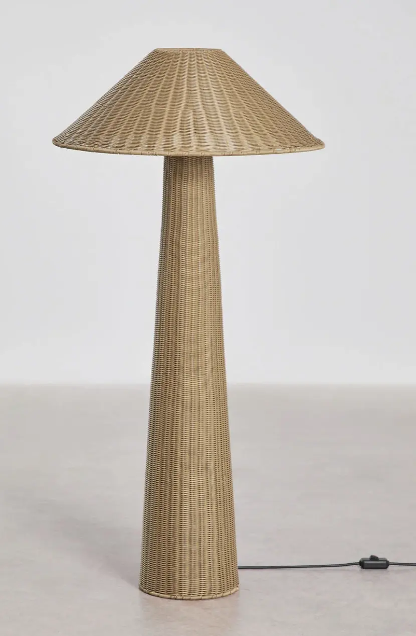 Elitta Outdoor Lamp