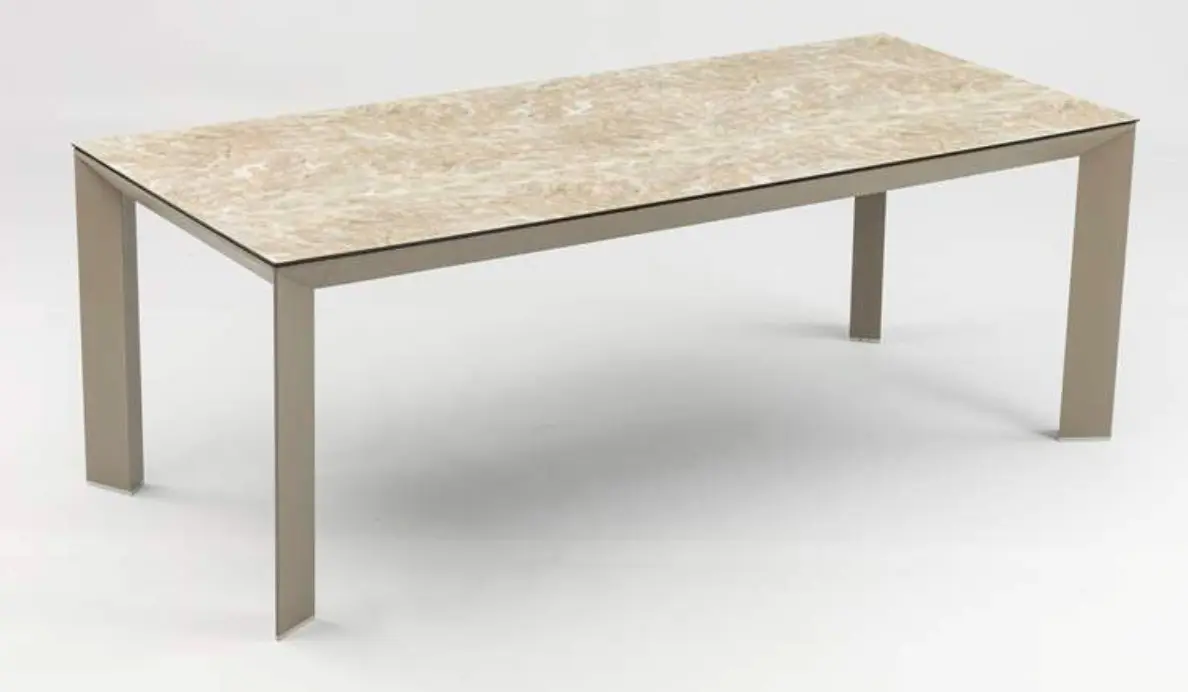 Orick dining table